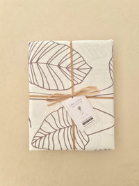 BROWN LEAVES TABLECLOTH| BROWN "LEAVES" TABLECLOTH| LEAVES TABLECLOTH